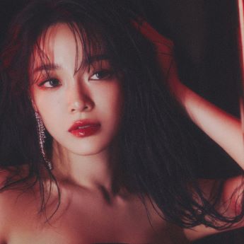 김세정
