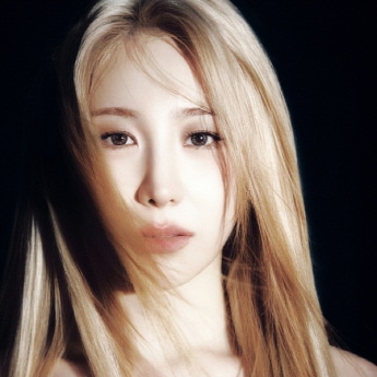 이채연