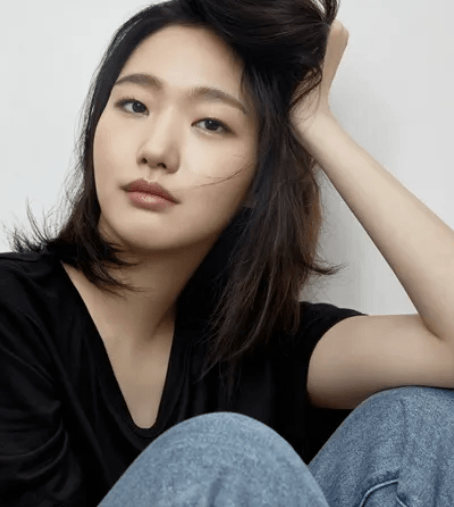 김고은