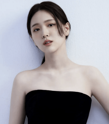 김지은