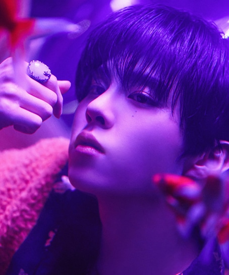 김우석
